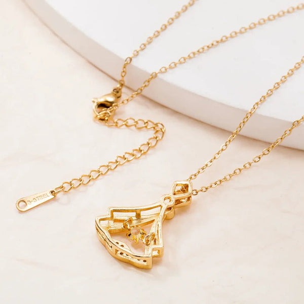 Gold Plated Fan Necklace-Elegant & Stylish